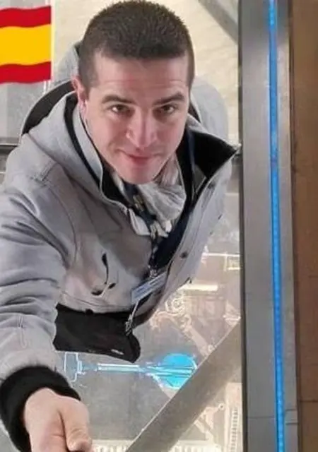 Я Michel, 40, знакомлюсь в Париже