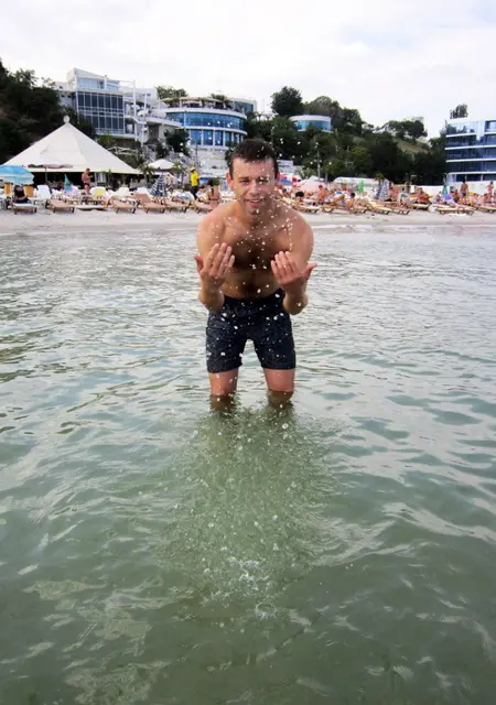 Я Anatolio, 39, из Мозыря, ищу знакомство для дружбы