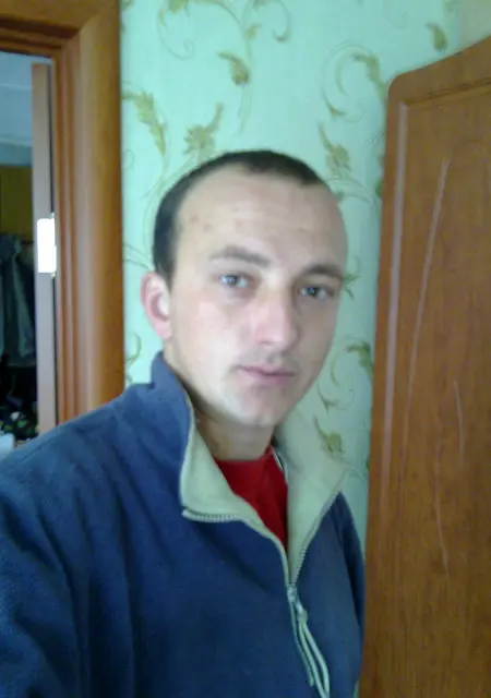 Андрей з Ніжин, шукаю на сайті постійні стосунки