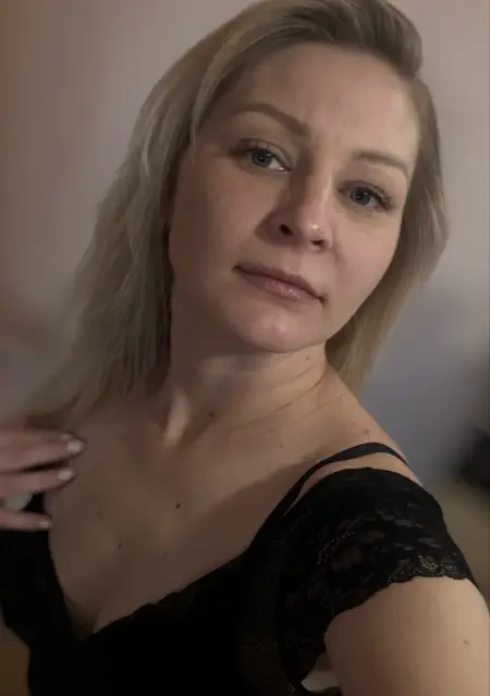 Анастасия из Минска, мне 37, познакомлюсь для общения