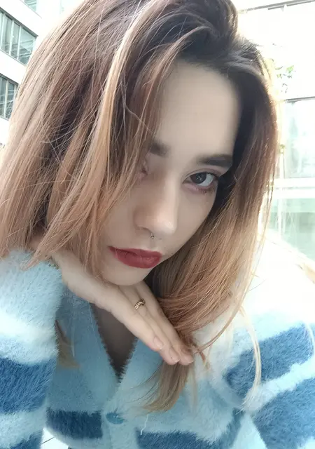 Рин из Эслинген-ам-Неккар, мне 23, познакомлюсь для приятного времяпровождения