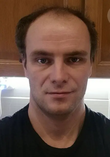 Я Jaroslav, 41, знакомлюсь в Праге