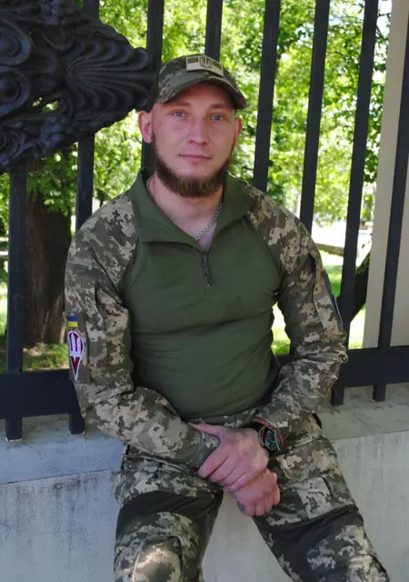 Я Илья, 30, из Краматорска, ищу знакомства без обязательств