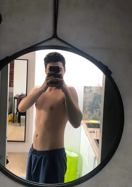 Я Mihail, 21, из Прушкув, ищу знакомства на одну ночь