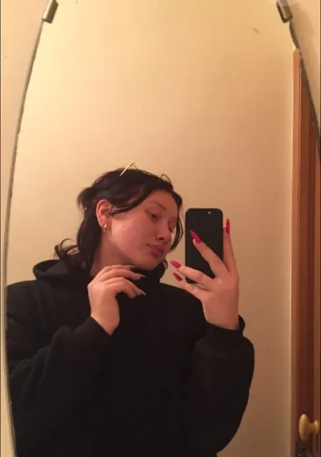 Я Арина, 25, знакомлюсь для совместных путешествий в Актобе