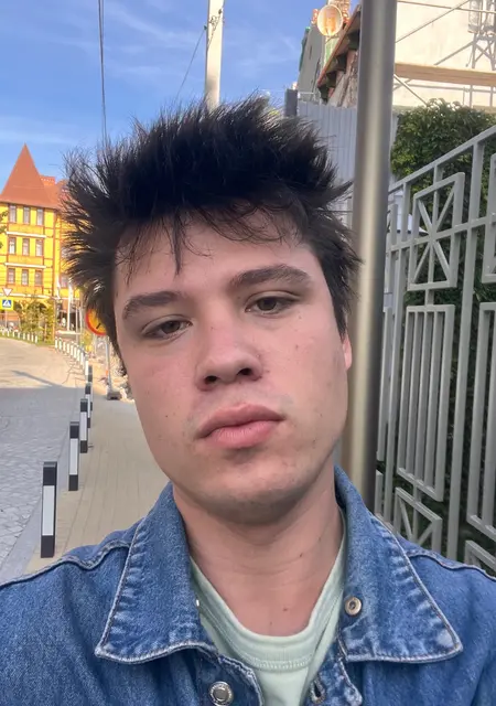 Я Тимур, 24, знакомлюсь для открытые отношения в Цюрихе