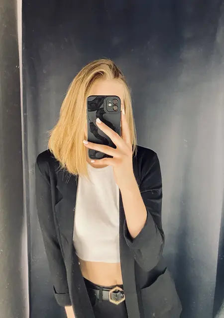 Я Karina, 22, из Брно, ищу знакомства без обязательств