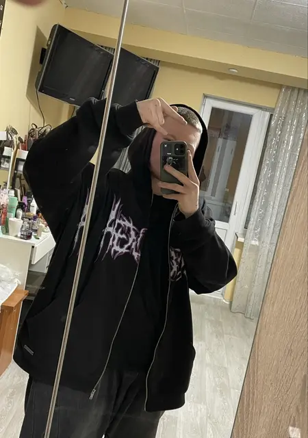 Soy Danil, 20 años, conociéndome para relación sin ataduras en Málaga