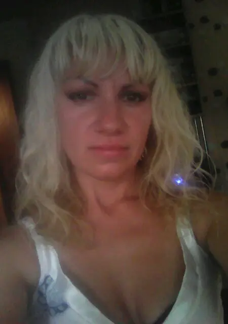 Я Ирина, 46, знакомлюсь на одну ночь в Барановичах