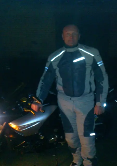 Андрей из Мозыря, мне 44, познакомлюсь для приятного времяпровождения