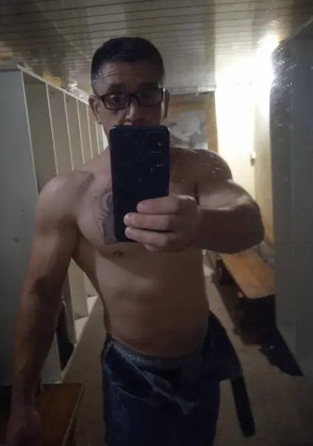 Сергей з Кропивницького, мені 47 років, познайомлюсь для вірт