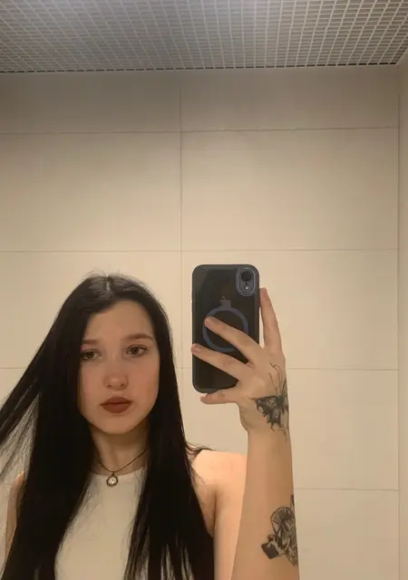 Доминика из Харькова, мне 20, познакомлюсь для дружбы