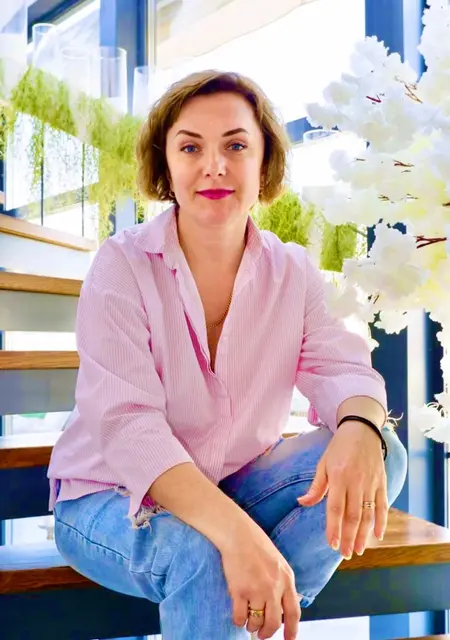 Виктория из Киева, мне 45, познакомлюсь для постоянных отношений