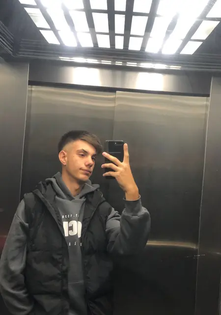 Я Hseyin Arda, 63, из Стамбула, ищу знакомства без обязательств