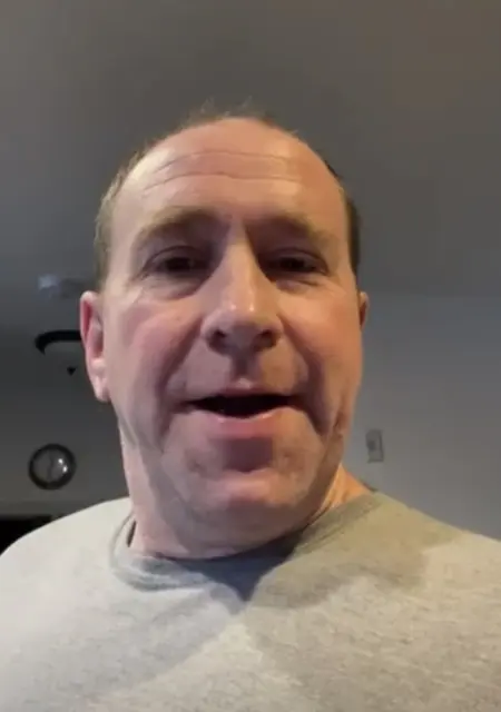 Я James, 54, из Лондона, ищу знакомство для постоянных отношений