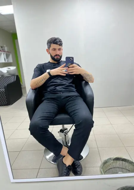 Я Nasimi, 27, из Хельсинки, ищу знакомства на одну ночь