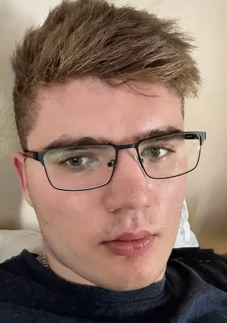 Сева из Осло, ищу на сайте знакомства без обязательств