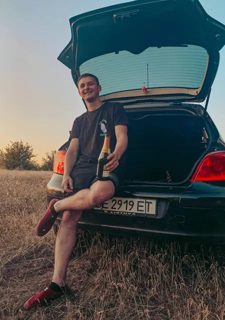 Алексей из Николаева, мне 26, познакомлюсь для приятного времяпровождения