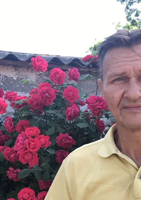 Я Джони, 53 років, знайомлюсь без зобов'язань у Одесі