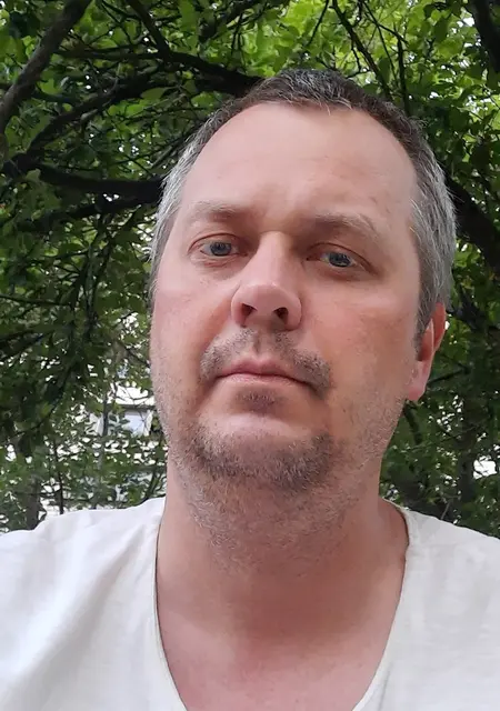 Сергей з Алчевська, мені 46 років, познайомлюсь без зобов'язань