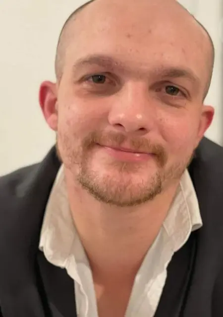 Jordan из Парижа, мне 28, познакомлюсь