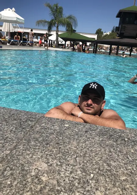 Roma з Чернігова, шукаю на сайті знайомства на одну ніч