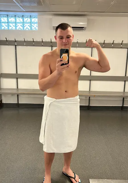 Serhiy из Гётеборга, ищу на сайте знакомства на одну ночь