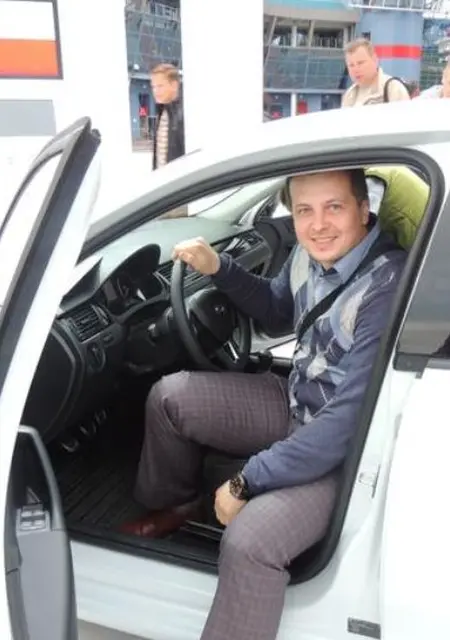 Я Алекс, 40, знакомлюсь без обязательств в Глубоком