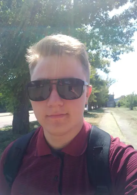 Denis из Луганска, ищу на сайте знакомства на одну ночь