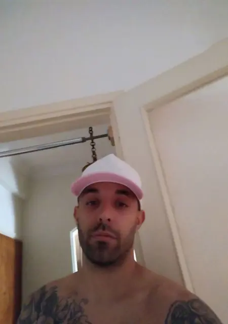 Pedro из Афин, мне 30, познакомлюсь для совместных путешествий