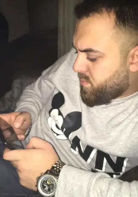 Я Aras, 33, знакомлюсь для приятного времяпровождения в Вене