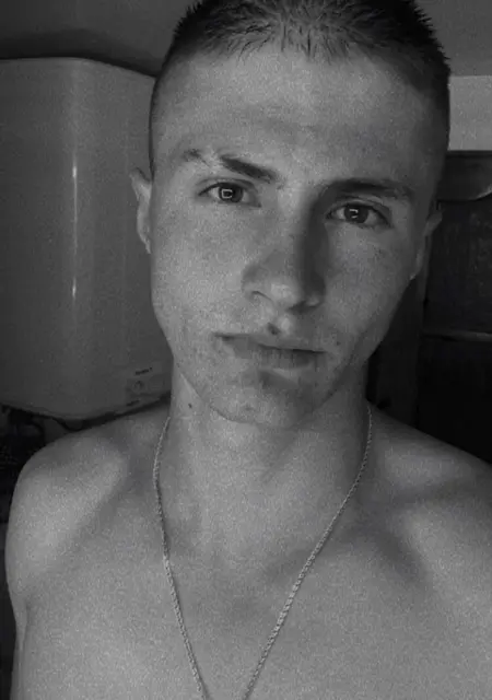 Я Bogdan, 21 років з Луцька, шукаю знайомства на одну ніч