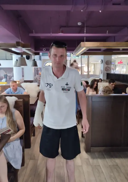 Я Алекс, 43, из Гродно, ищу знакомства на одну ночь