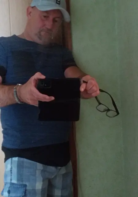 Я Андрей, 54, из Риги, ищу знакомства без обязательств