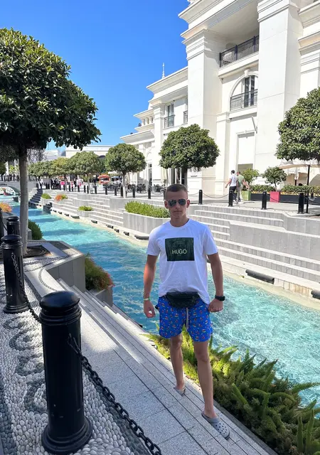 Влад з Дніпра, шукаю на сайті знайомства на одну ніч