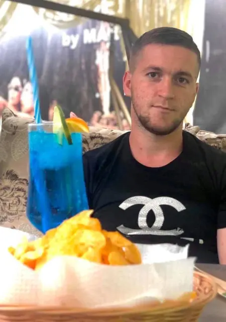 Я Grosu, 29, из Роттердама, ищу знакомство для постоянных отношений