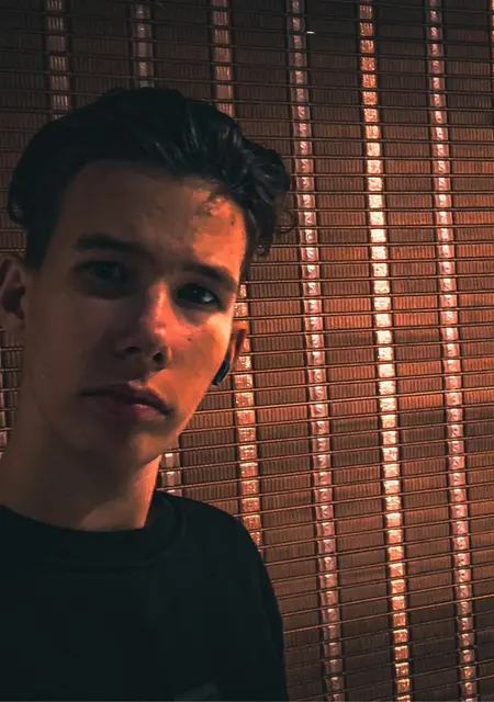 Я Аркадій, 21 років, знайомлюсь без зобов'язань у Ужгороде