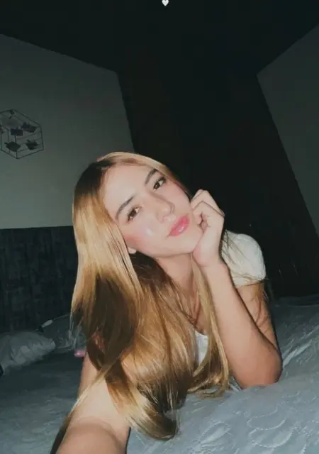 Soy Valen, 24 años, conociéndome para chatear en Getafe