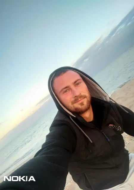 Я Женя, 33 років, знайомлюсь без зобов'язань у Маріуполі