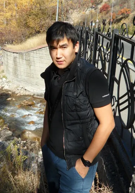 Я Кот, 25, из Павлодара, ищу знакомство для приятного времяпровождения