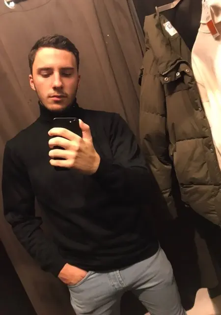 Я Александр, 25 років з Миколаєва, шукаю знайомства на одну ніч