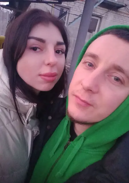 Я Карина, 29 років, знайомлюсь на одну ніч у Харків