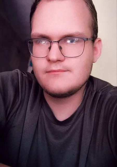 Ярослав из Киева, мне 21, познакомлюсь для постоянных отношений