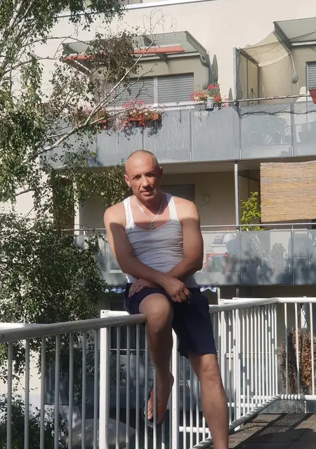 Я Dima, 47, из Киева, ищу знакомства на одну ночь