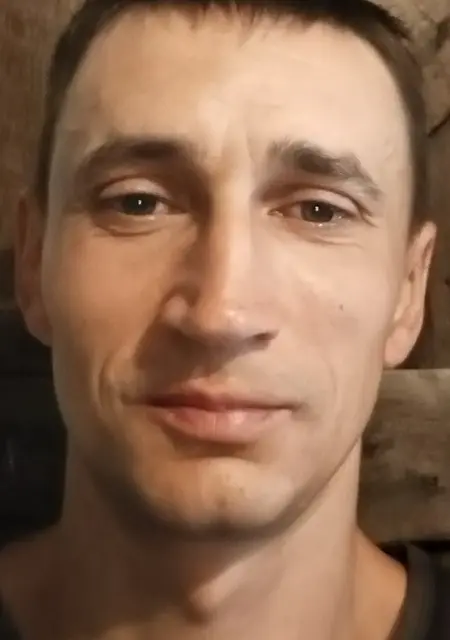 Виктор з Єнакієвого, мені 37 років, познайомлюсь для постійних стосунків