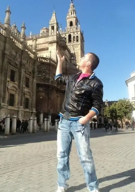 Soy Tito, 38 años de Madrid, busco conocer gente