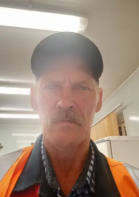 Я Игорь Алферов, 59, знакомлюсь без обязательств в Гродно