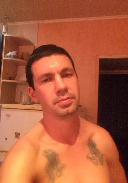 Павел з Слов'янська, мені 39 років, познайомлюсь на одну ніч