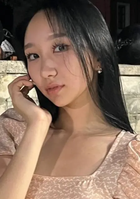 Я Женя, 19, из Донецка, ищу знакомства без обязательств