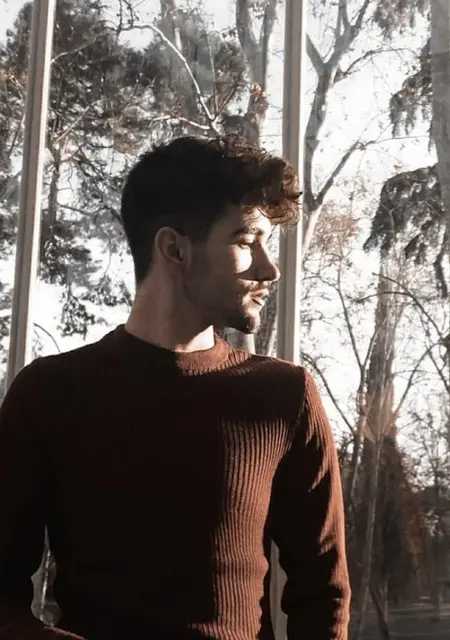 Soy Xavi, 22 años de Vilafranca del Penedès, busco conocer gente para pasatiempo agradable